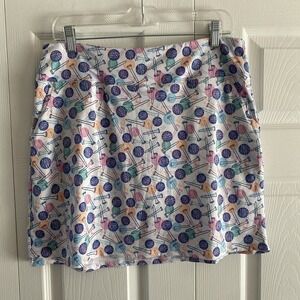 Emerald 18 Women's Medium Golf Tee Ball Fun Print Medium Skort Activewear